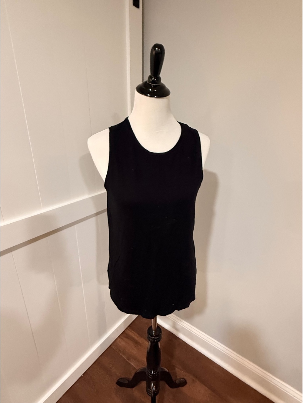 Adrienne Vittadini Black Sleeveless Tank Top Size Large